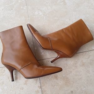 TOD'S Booties 4" heel size 9.5